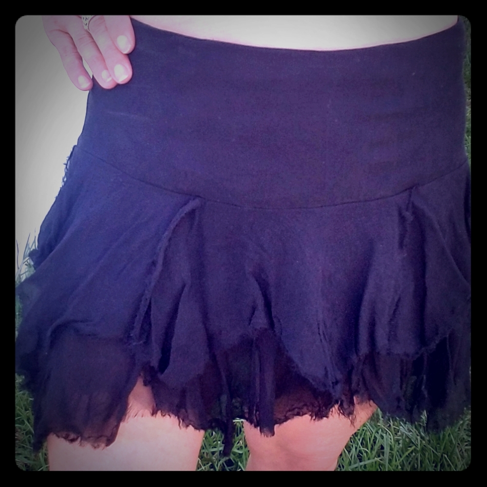 Skirts (1) Silk Black Skirt M (1) White Skirt L